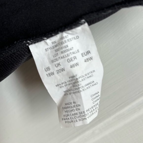 WOMENS PLUS SIZE SWIM DRESS SIZE 18W BLACK AND WHITE PRINT. - Picture 6 of 6